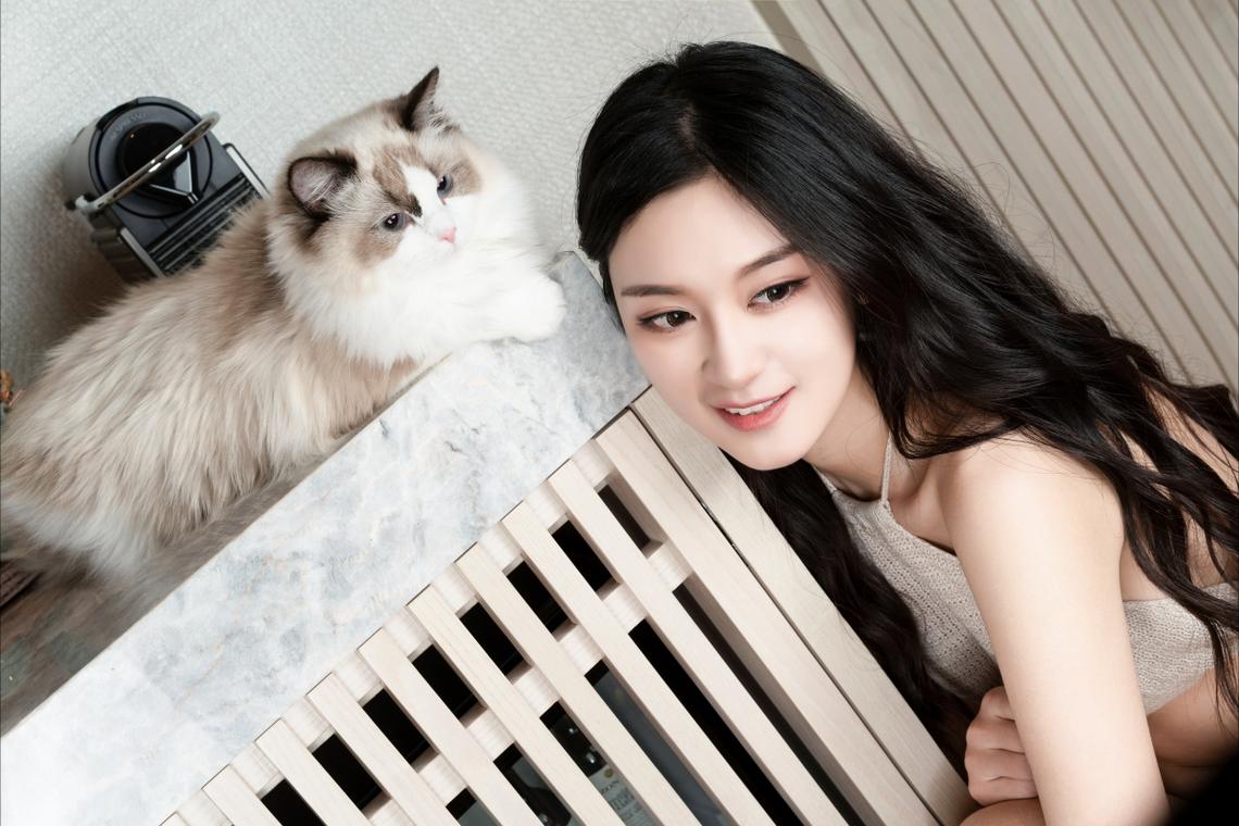 （寻味中华｜非遗）千丝万缕织锦绣 草原华裳叙史诗